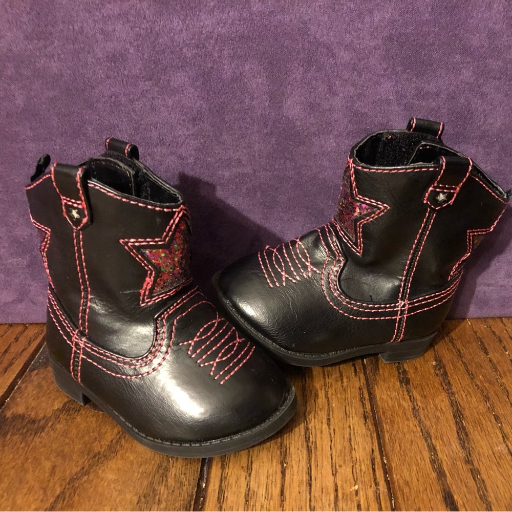 Yee-haw! Baby girls cowgirl/western boots